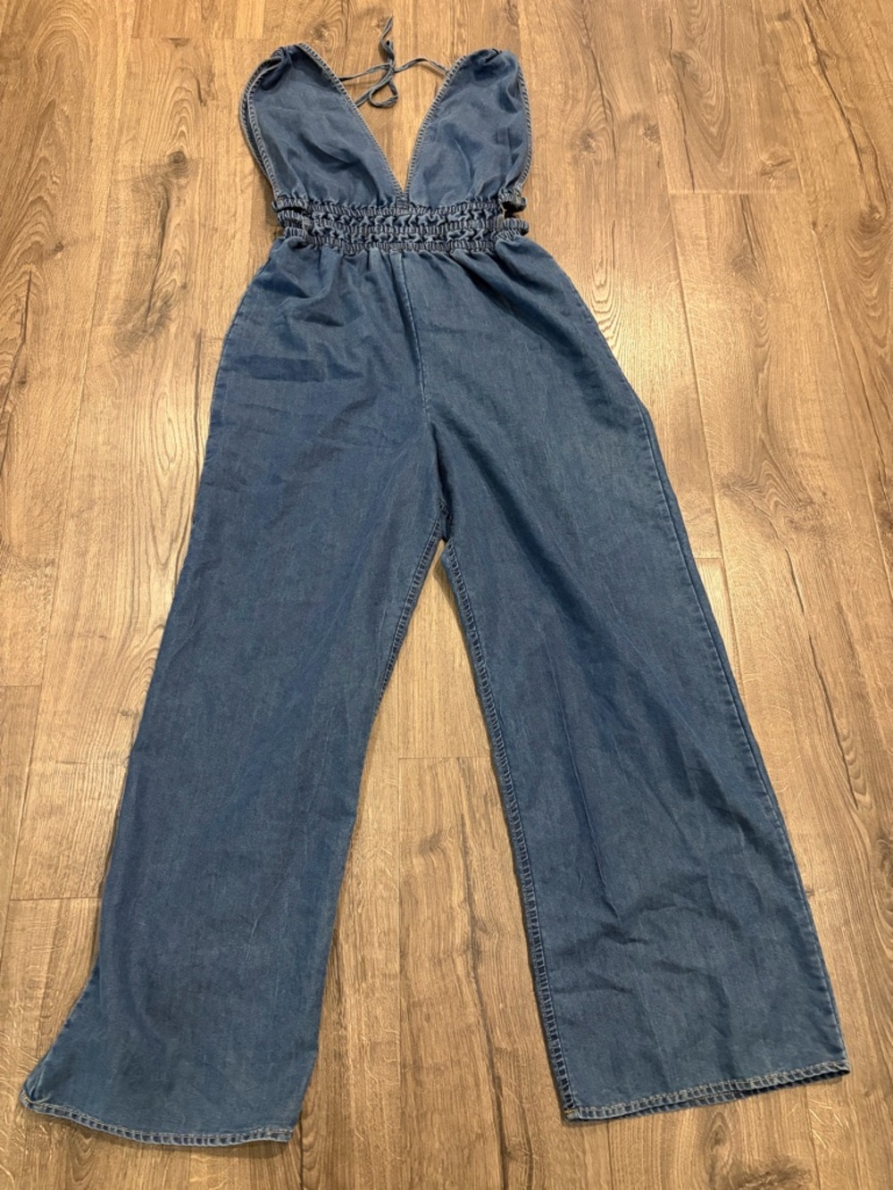 New Sleeveless Denim Jumpsuit M Wide Leg Blue Chambray Boho Comfy Chic Vacation - Picture 10 of 16